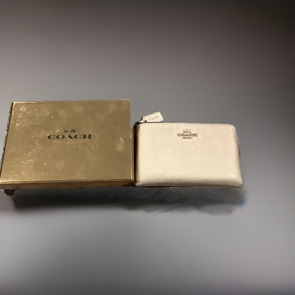 COACH New York Rose Gold Wristlet   Metallic Finish DAMAGE BOX NWOT